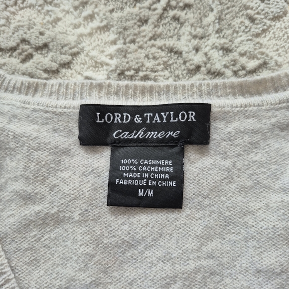 Lord & Taylor Women's Quiet Luxury Cashmere Cream Striped Sweater Soze Medium - Picture 4 of 4